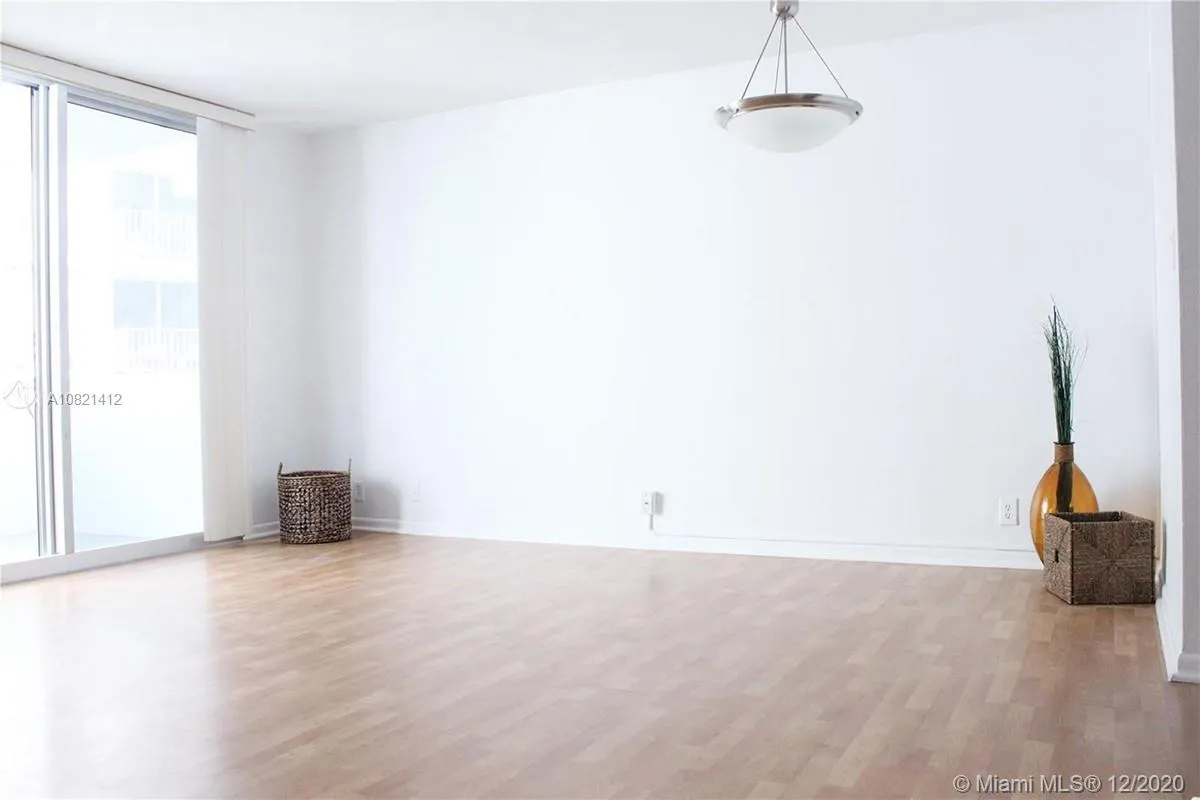 1200 WEST AVE # 924, Miami Beach FL 33139
