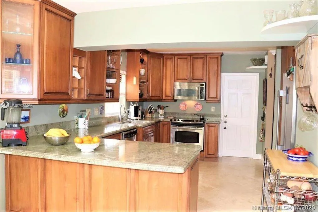 1510 Sarria Ave, Coral Gables FL 33146
