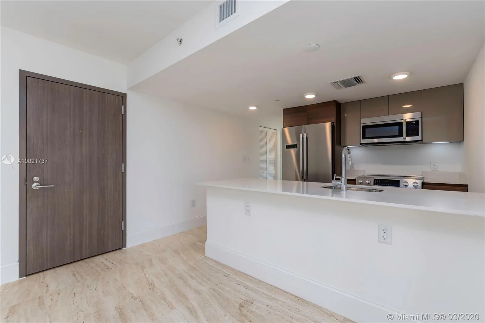 9261 E Bay Harbor Dr # 606, Bay Harbor Islands FL 33154