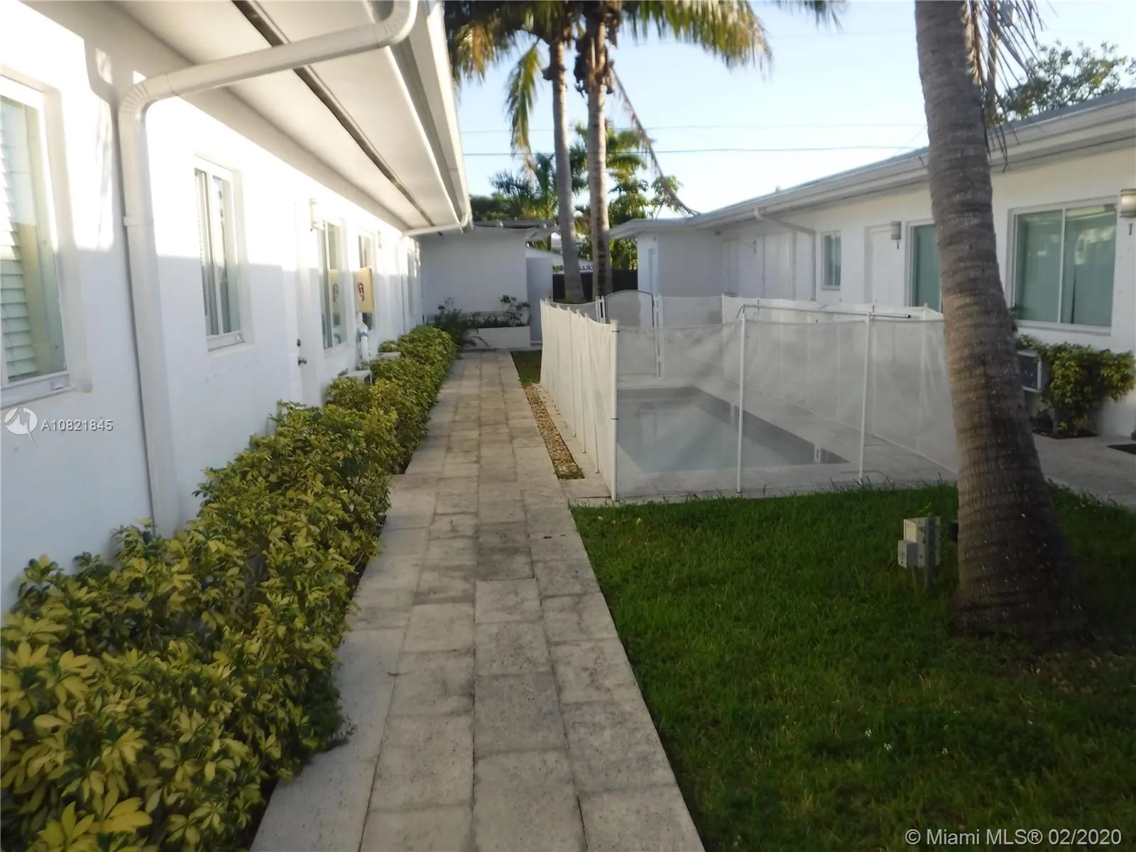 932 Moffett St # 6, Hallandale Beach FL 33009
