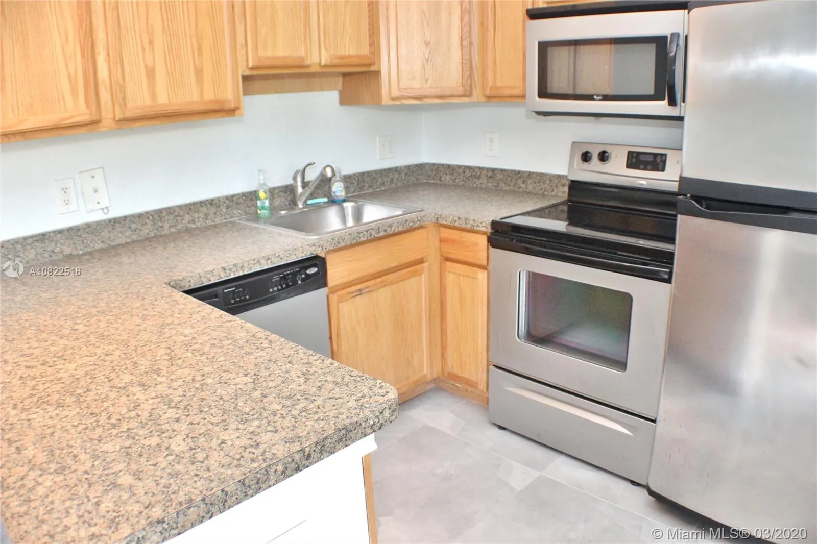 2660 NE 8th Ave # 214, Wilton Manors FL 33334