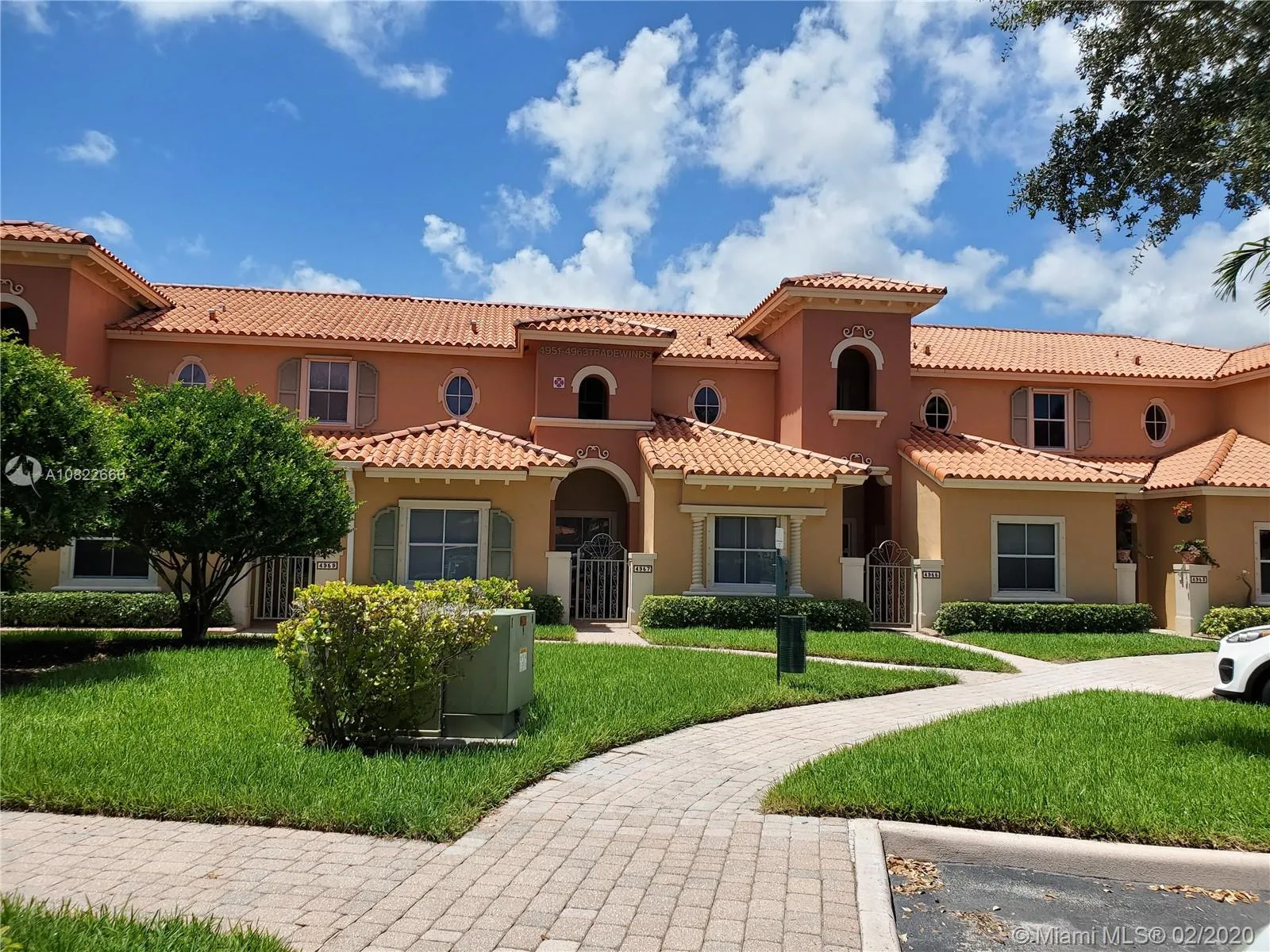 3 bedroom 3 bath for sale at 4957 Tradewinds Ter # 704, Dania Beach FL 33312