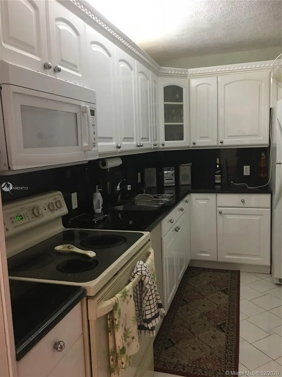 6969 Collins Ave # 804, Miami Beach FL 33141