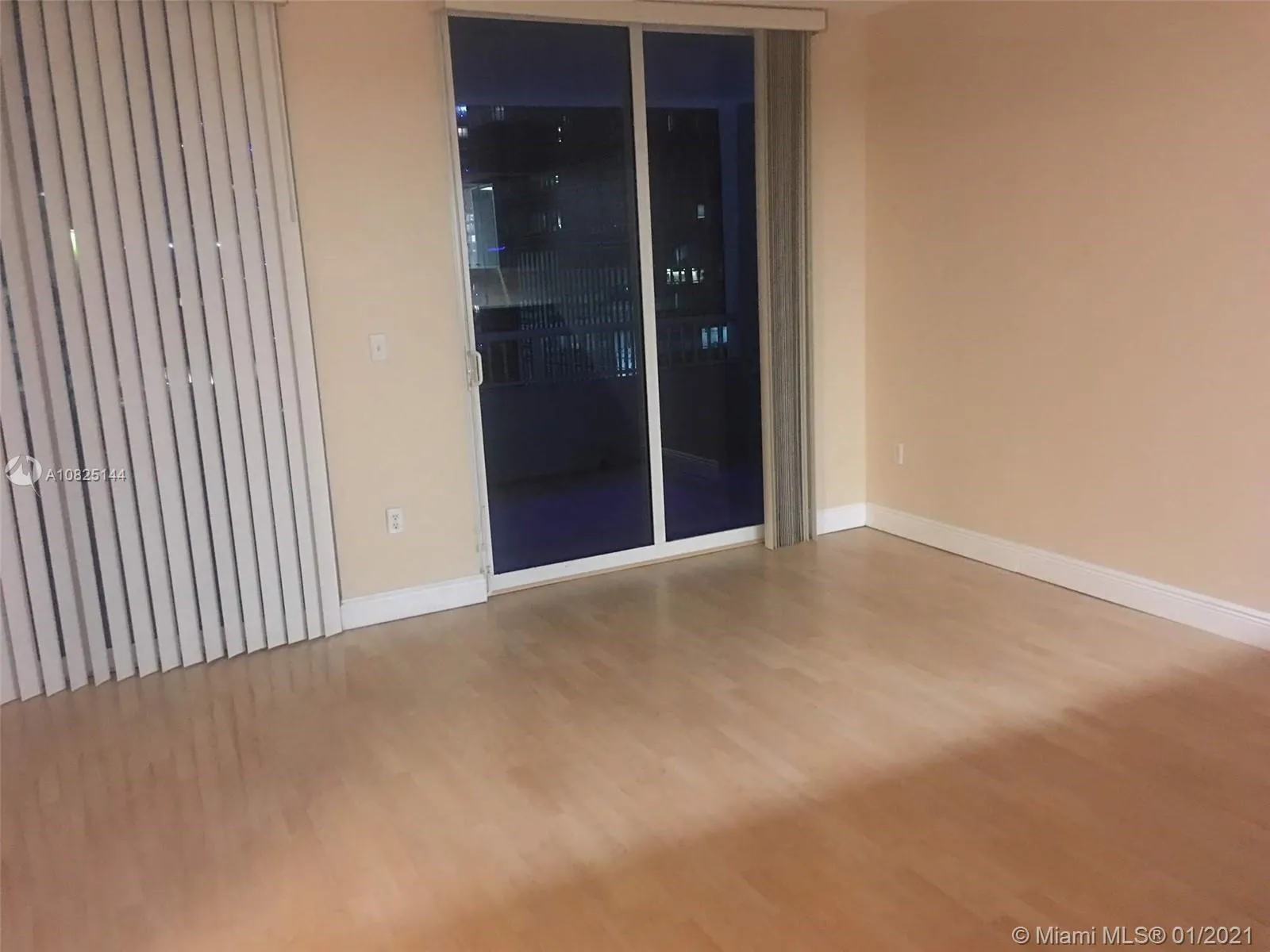 170 SE 14th St # 1507, Miami FL 33131