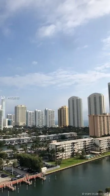 2 bedroom 2 bath for sale at 500 Bayview Dr # 1531, Sunny Isles Beach FL 33160