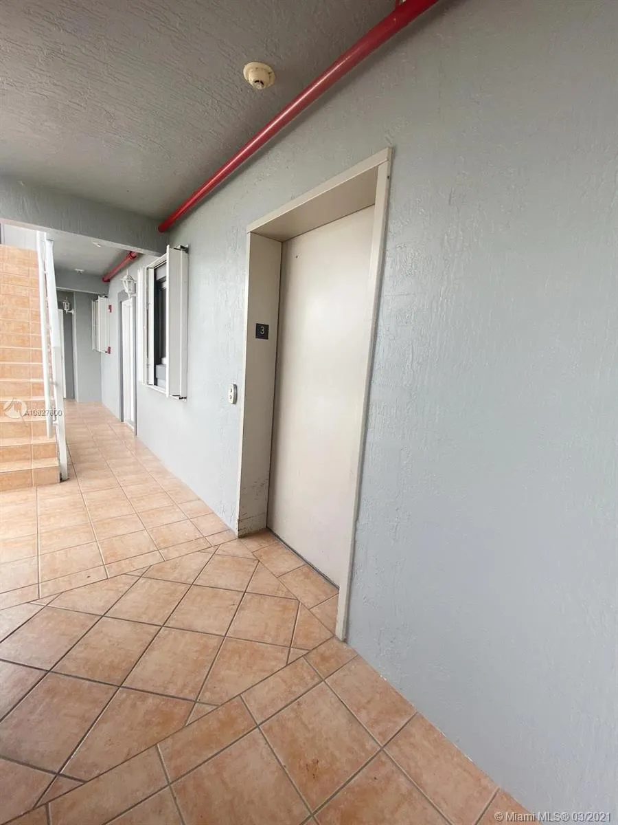 328 NW 12th Ave # 9, Miami FL 33128