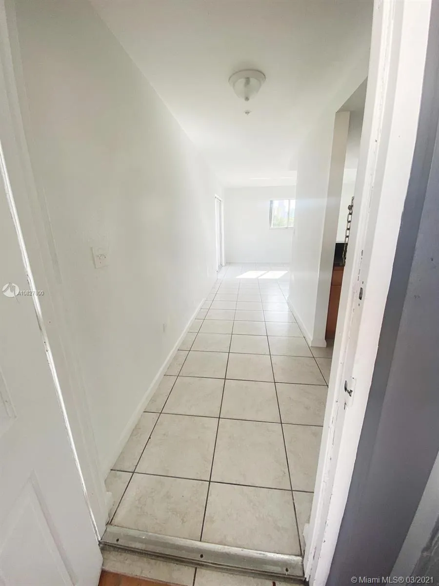 328 NW 12th Ave # 9, Miami FL 33128