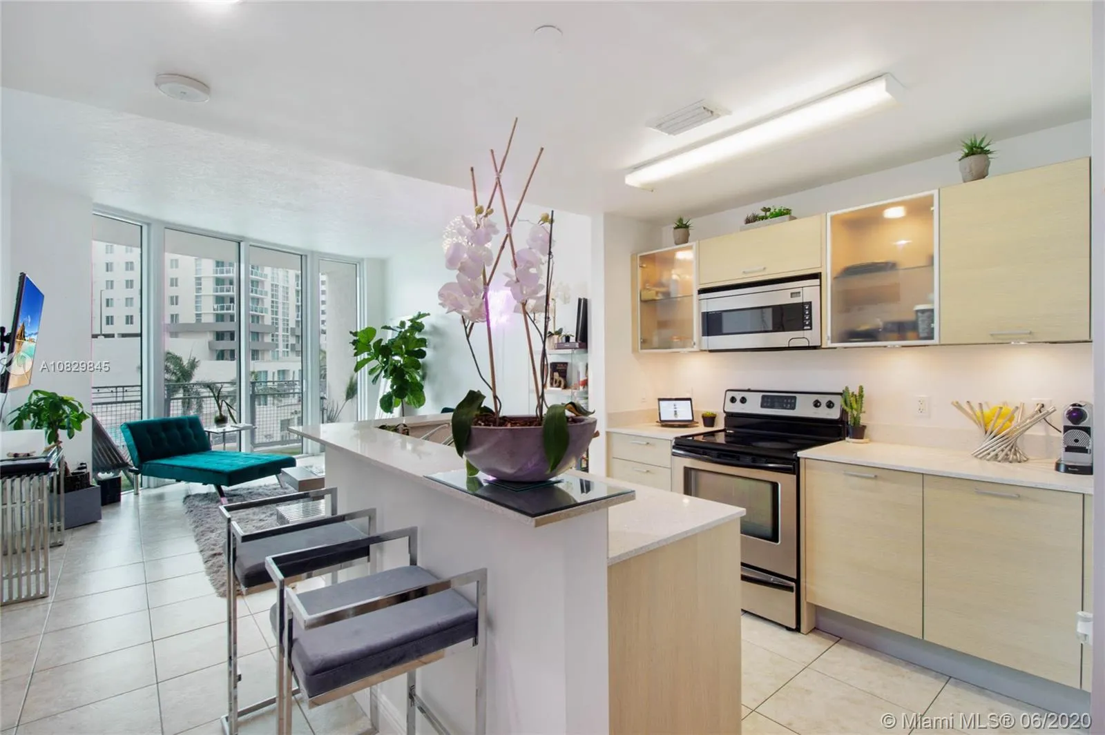 2 bedroom 2 bath for sale at 350 NE 24th St # 406, Miami FL 33137