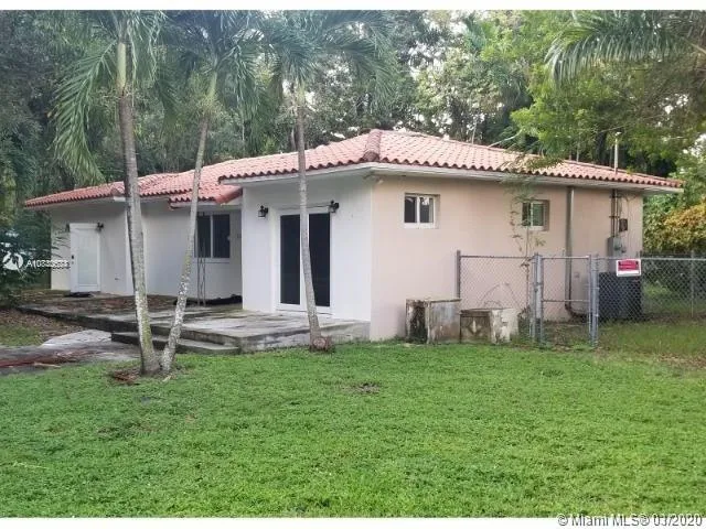 4 bedroom 2 bath for rent at 1110 NE 119th St, Biscayne Park FL 33161