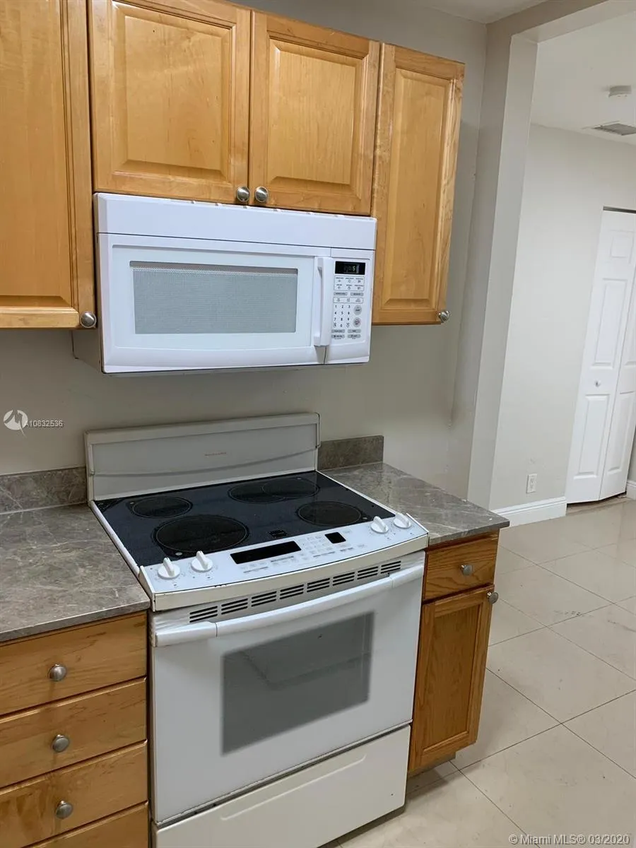 712 SW 8th Ave # A, Fort Lauderdale FL 33315