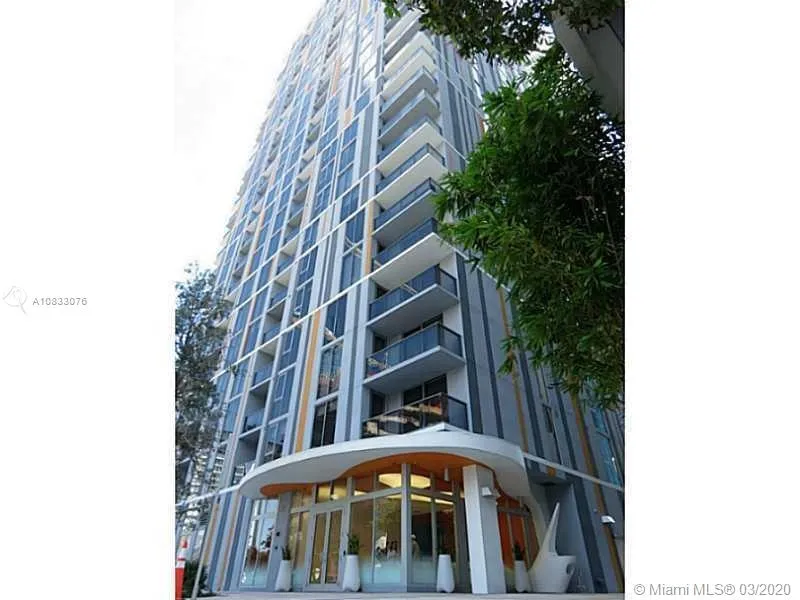 2 bedroom 2 bath for sale at 31 SE 6th St # 1108, Miami FL 33131