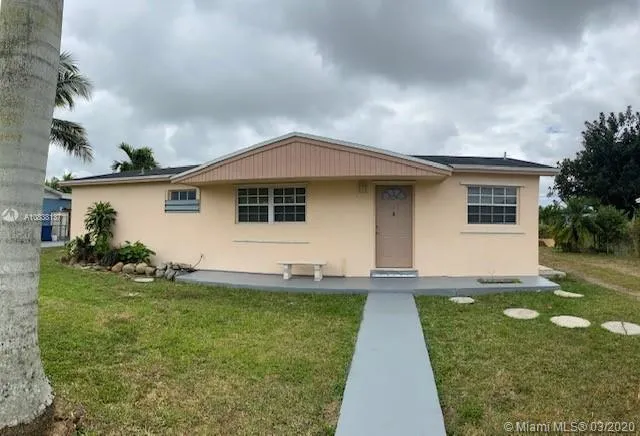 18940 SW 310th St, Homestead FL 33030