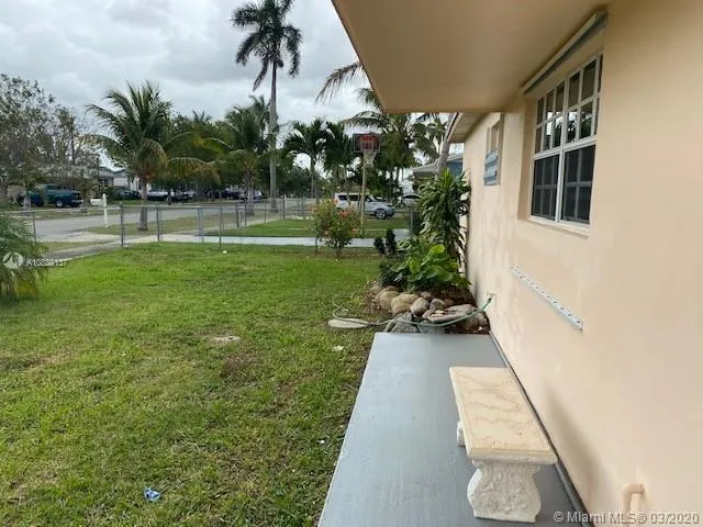 18940 SW 310th St, Homestead FL 33030