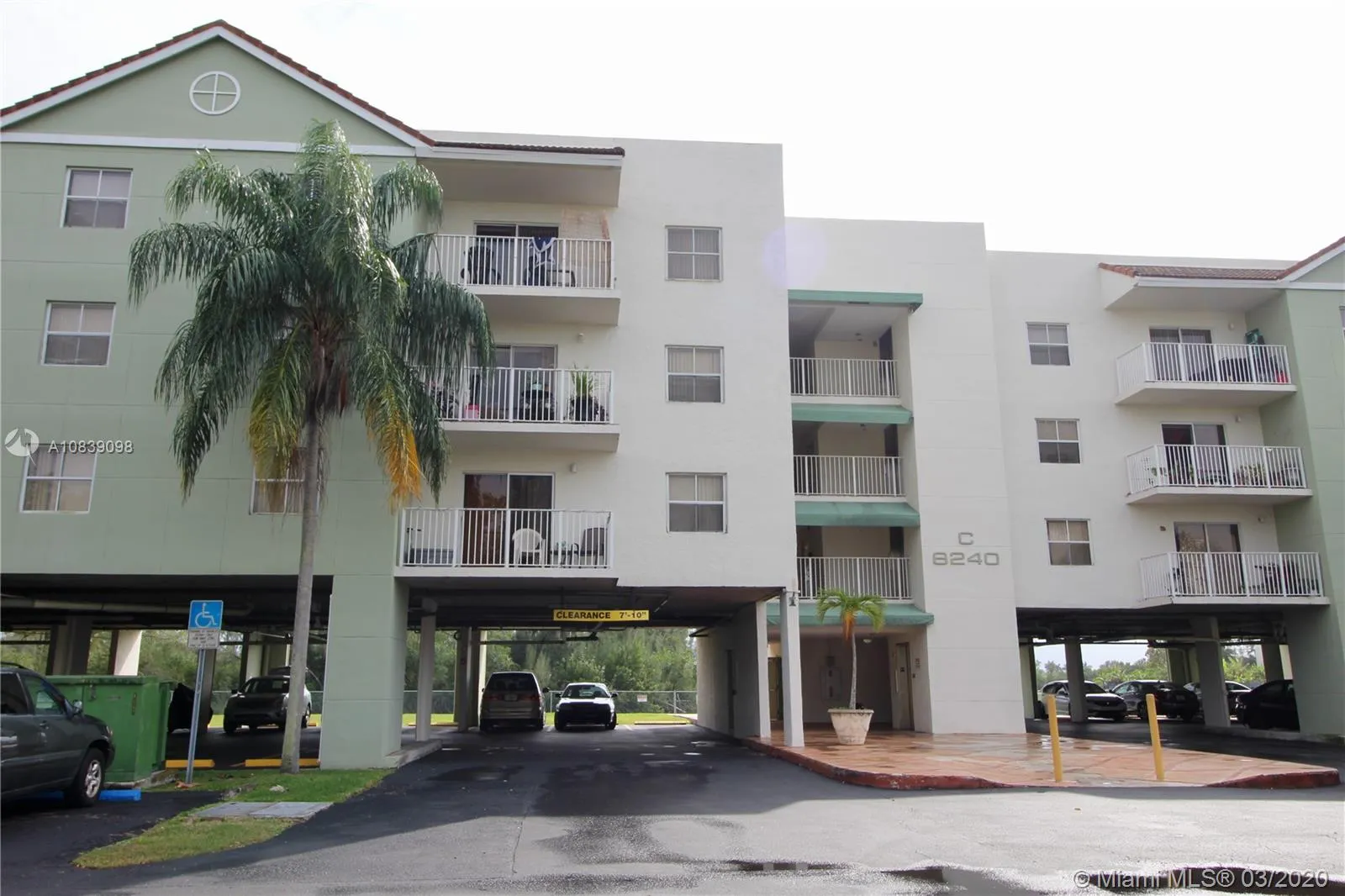 8240 SW 210th St # 320, Cutler Bay FL 33189
