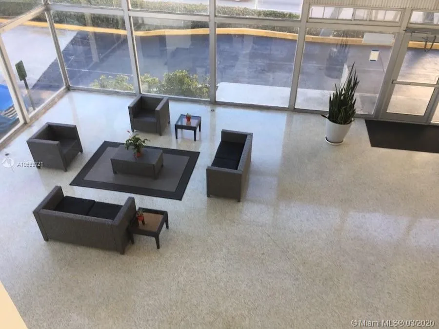 6484 Indian Creek Dr # 202, Miami Beach FL 33141
