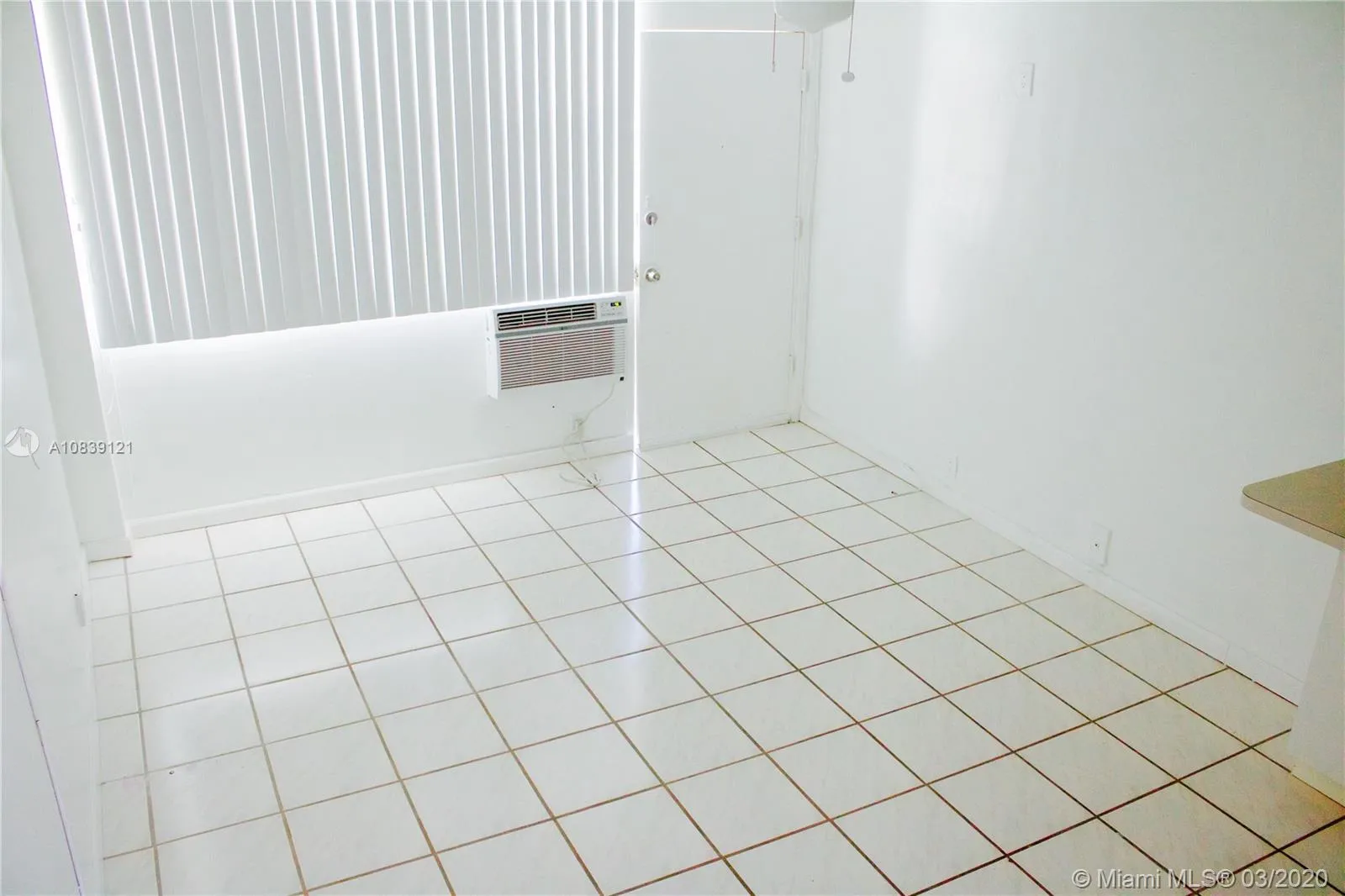 6484 Indian Creek Dr # 202, Miami Beach FL 33141