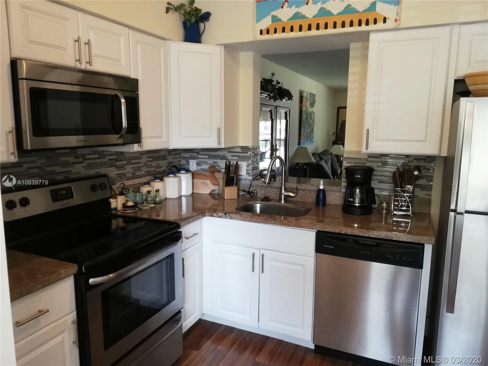 7561 NW 1st St # 208, Margate FL 33063