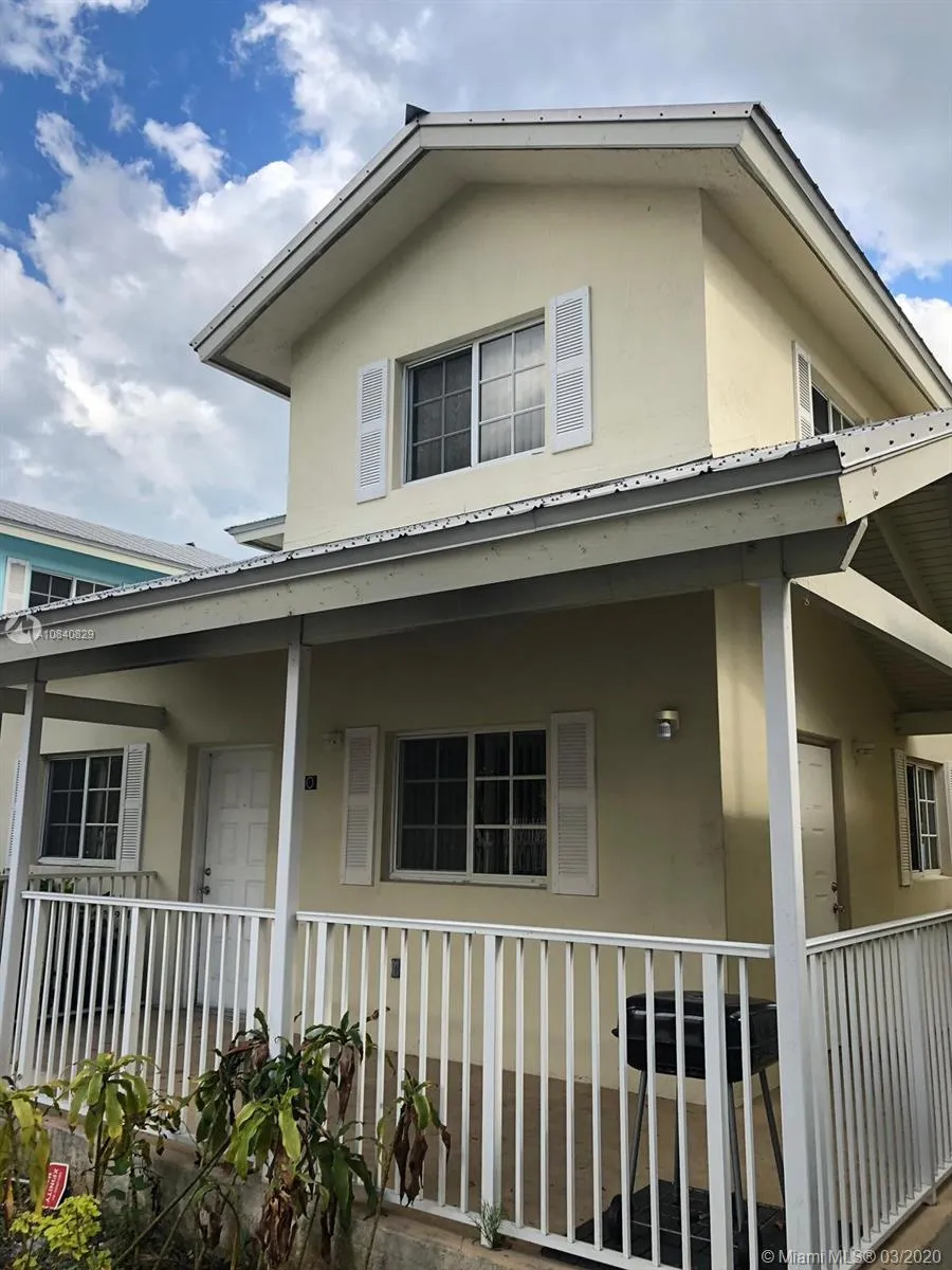 3 bedroom 2 bath for rent at 430 NW 20th St # 3, Miami FL 33127