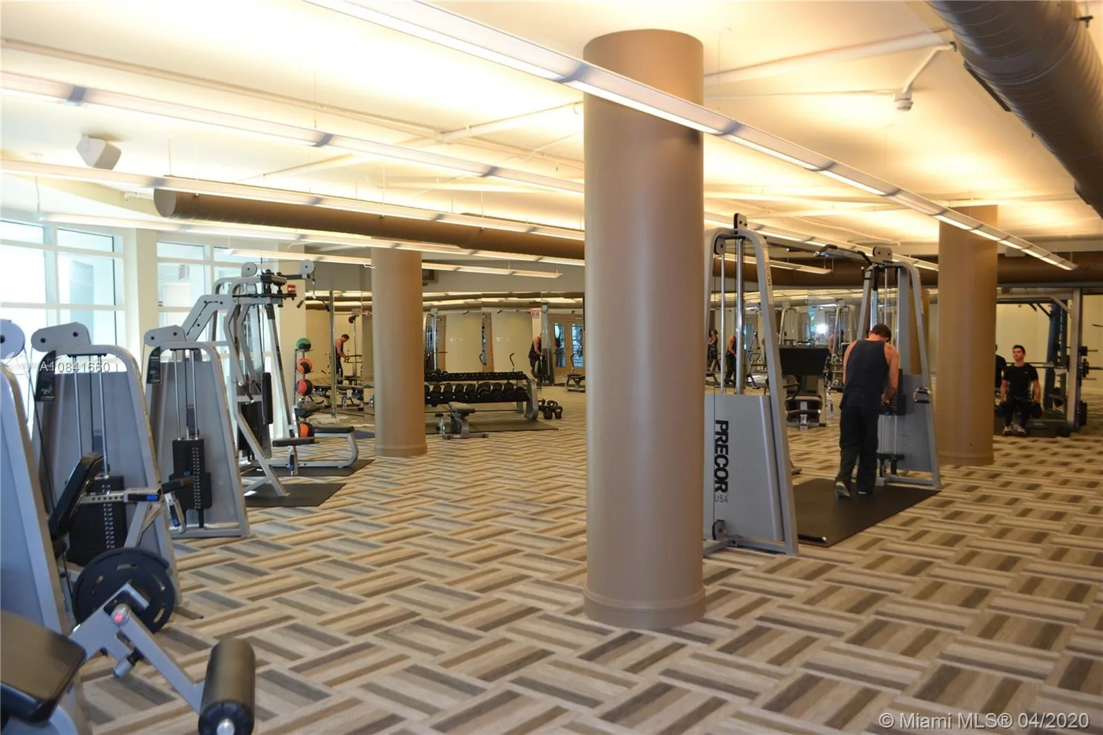 253 NE 2nd St # 905, Miami FL 33132