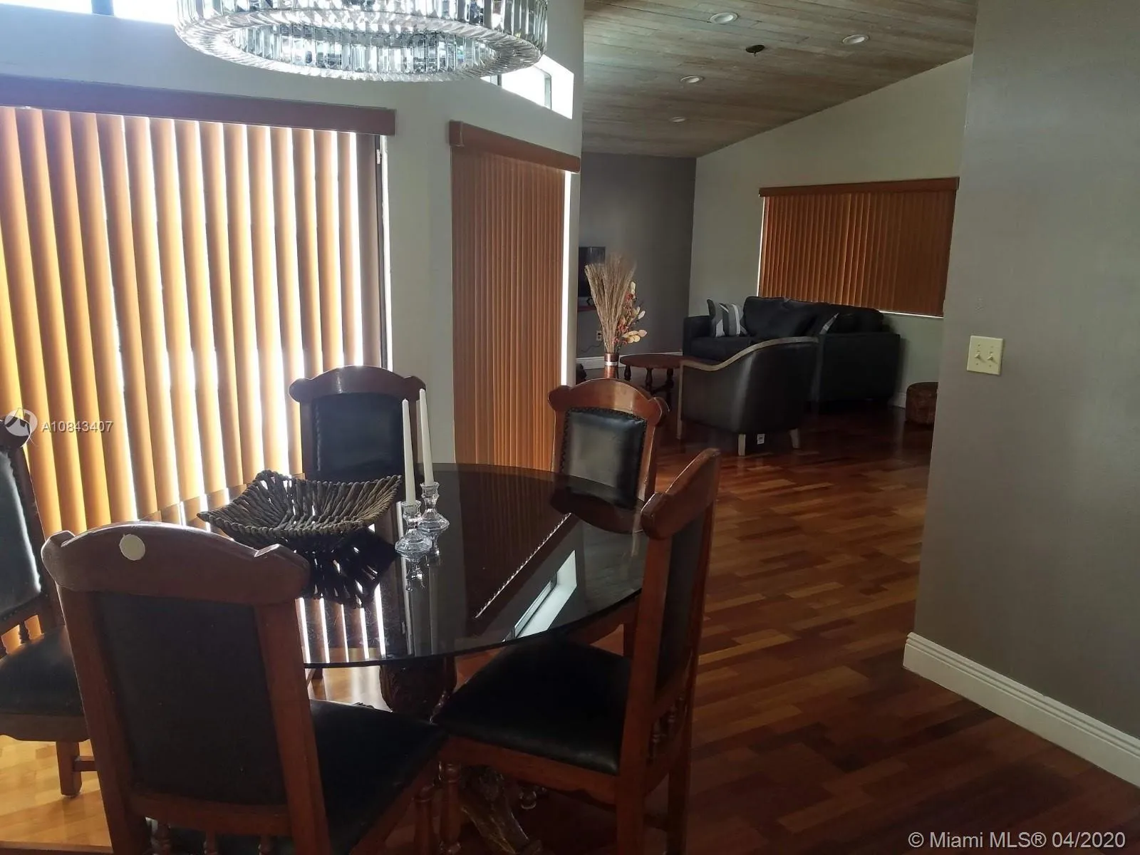 20527 NE 9th Pl, Miami FL 33179