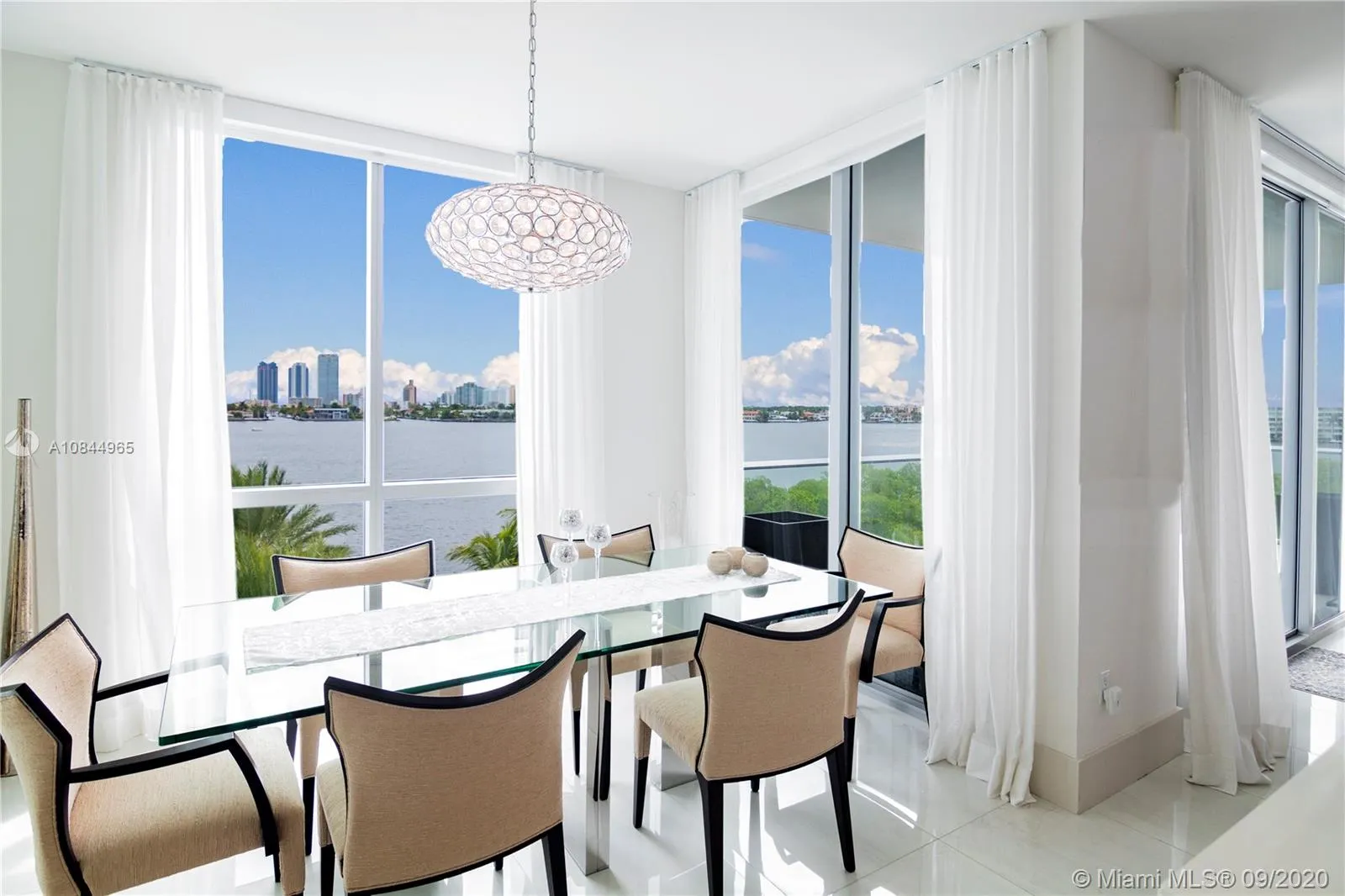 17111 Biscayne Blvd # 410, North Miami Beach FL 33160