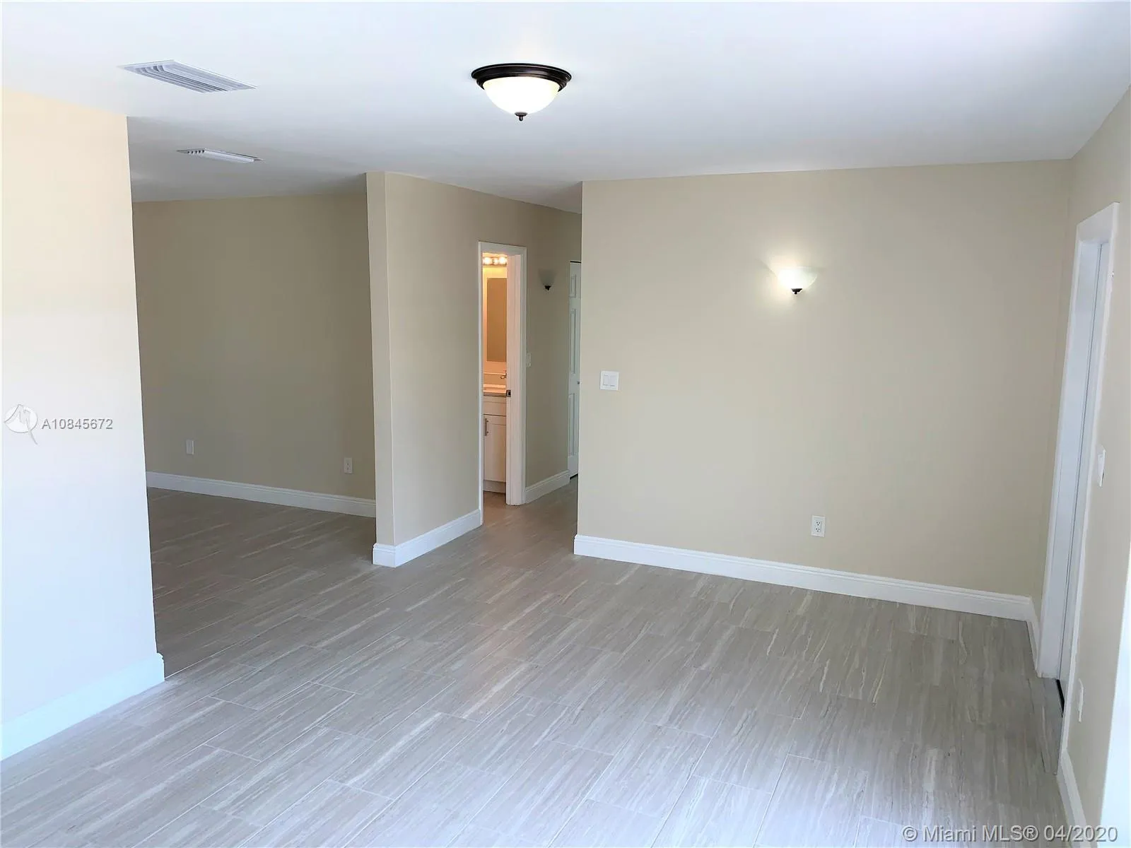 15271 SW 103rd Ave, Miami FL 33157