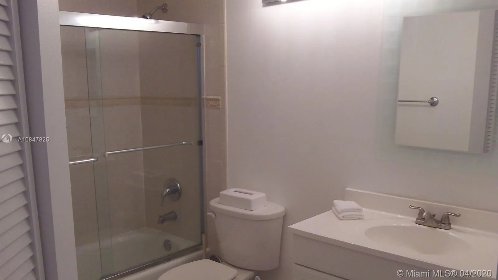 19501 E Country Club Dr # 104, Aventura FL 33180