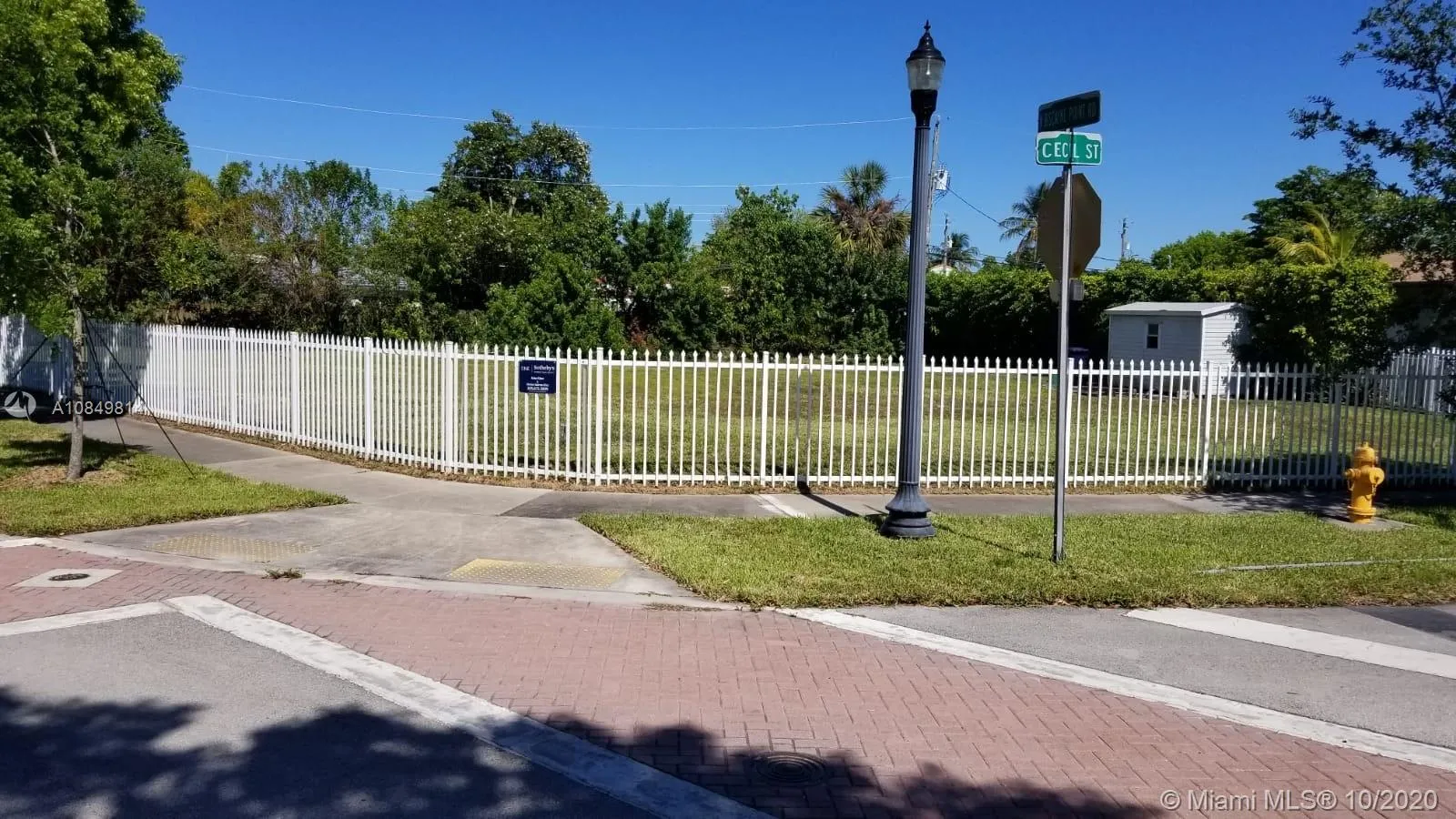 4 bedroom 3 bath for sale at 1240 N Biscayne Point Rd, Miami Beach FL 33141