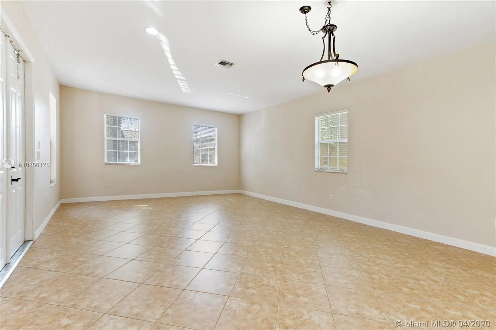 525 SW 146th Ter # 8, Pembroke Pines FL 33027