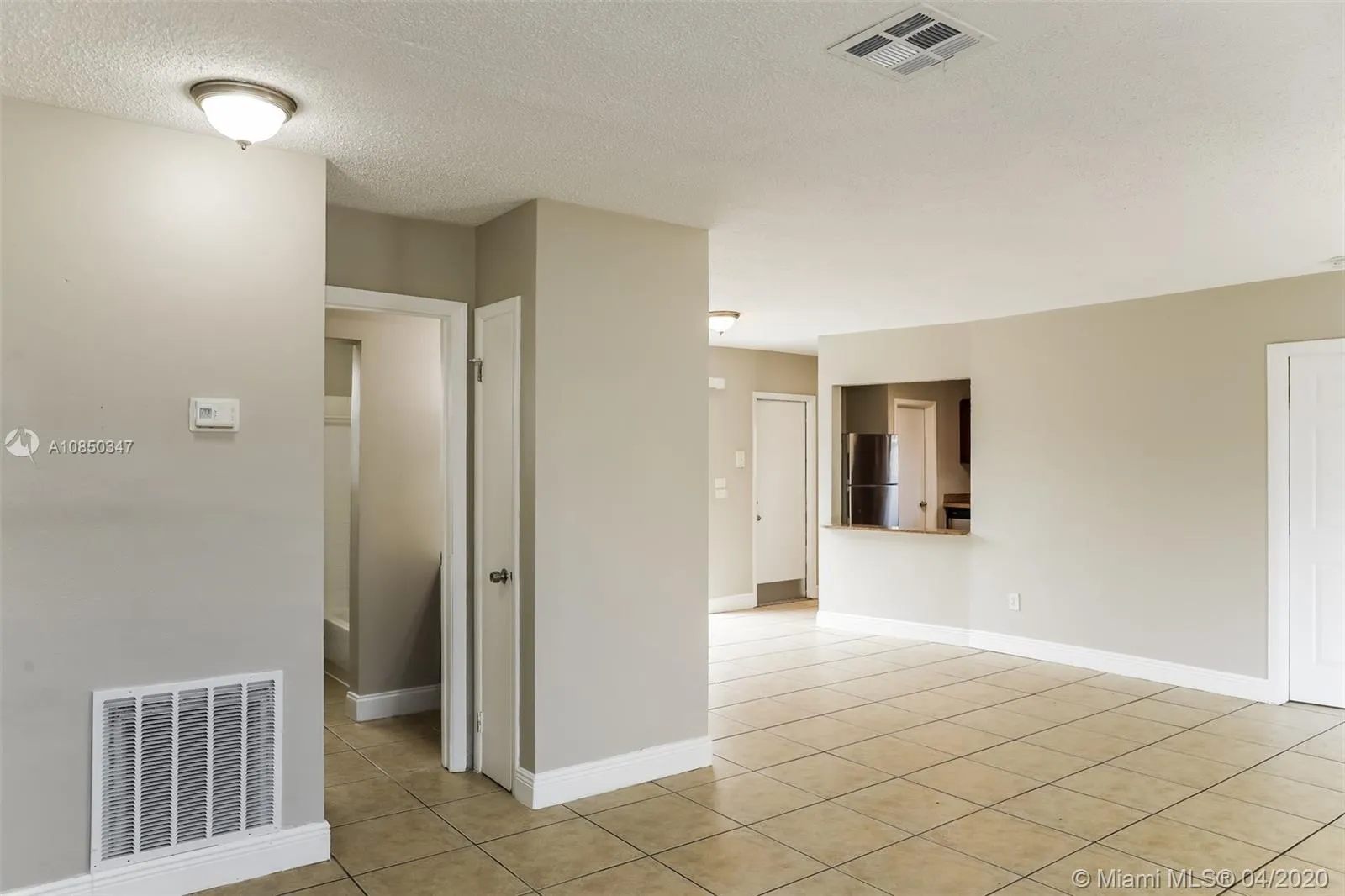 4960 NW 11th Ct, Lauderhill FL 33313