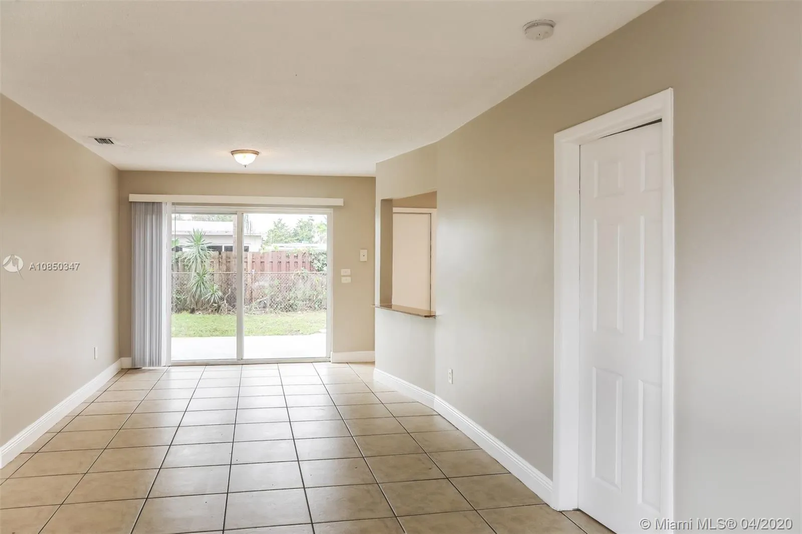 4960 NW 11th Ct, Lauderhill FL 33313