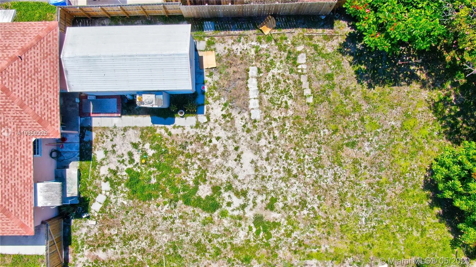 2411 Johnson St, Hollywood FL 33020