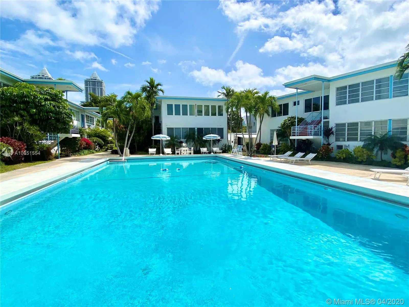 4720 Pine Tree Dr # 5, Miami Beach FL 33140