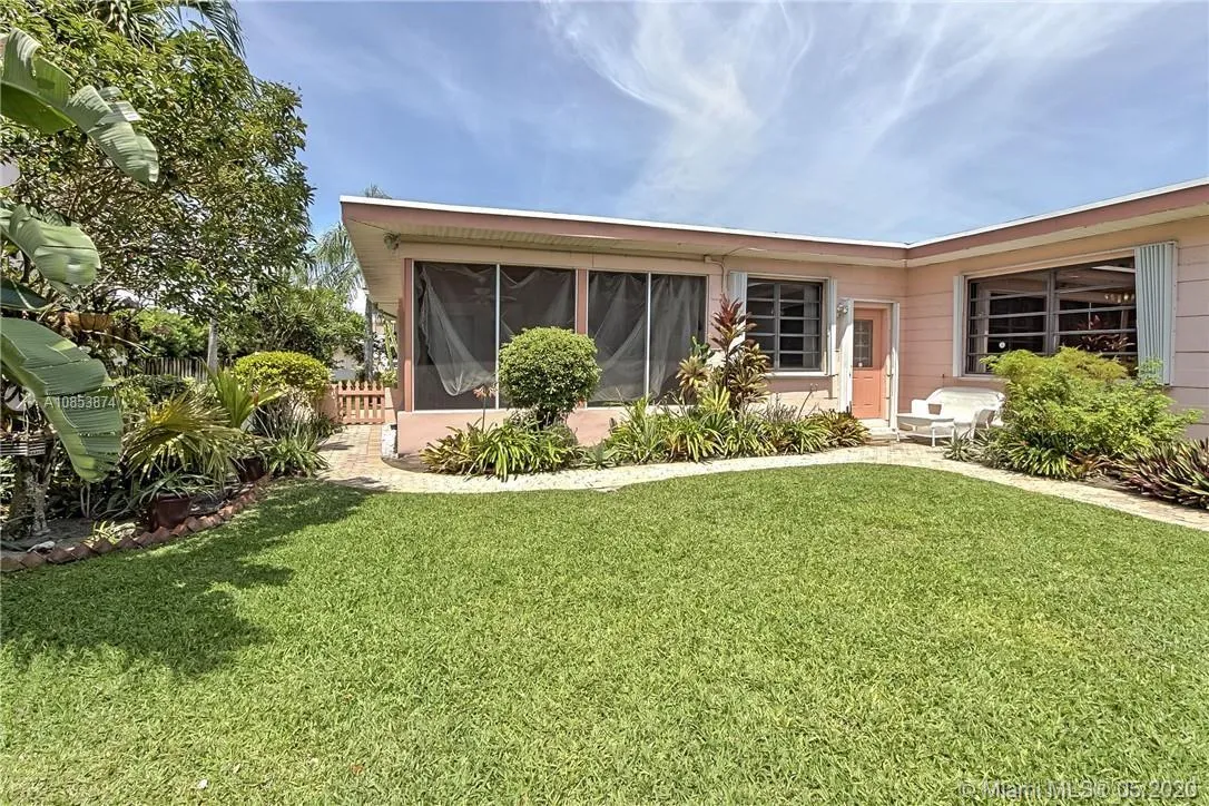 3 bedroom 2 bath for rent at 4628 Bougainvilla Dr, Lauderdale By The Sea FL 33308