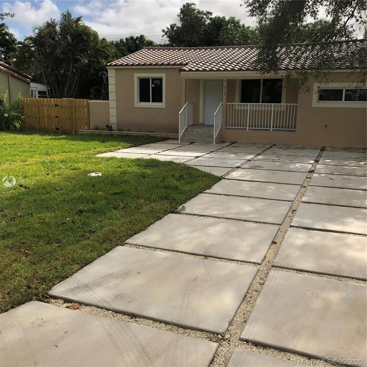 272 NW 91st St, El Portal FL 33150