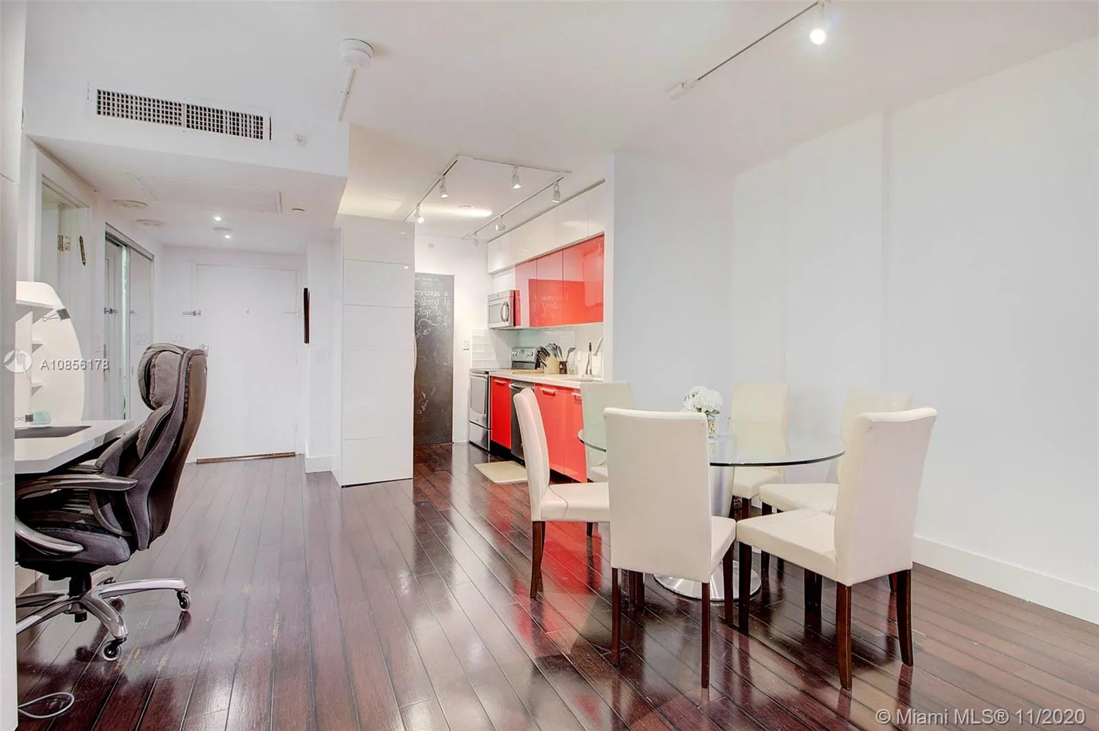 100 Lincoln Rd # 1514, Miami Beach FL 33139
