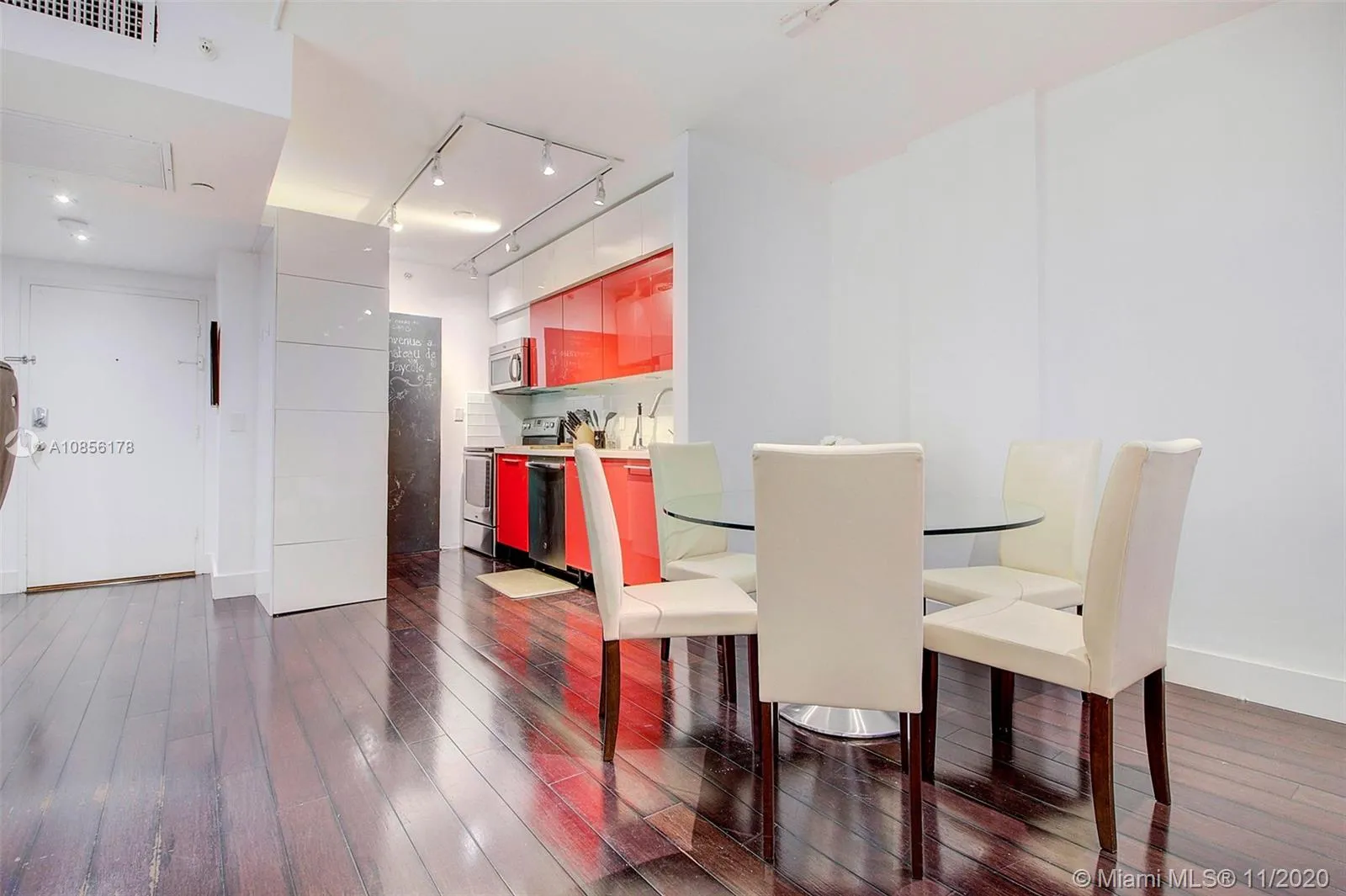 100 Lincoln Rd # 1514, Miami Beach FL 33139