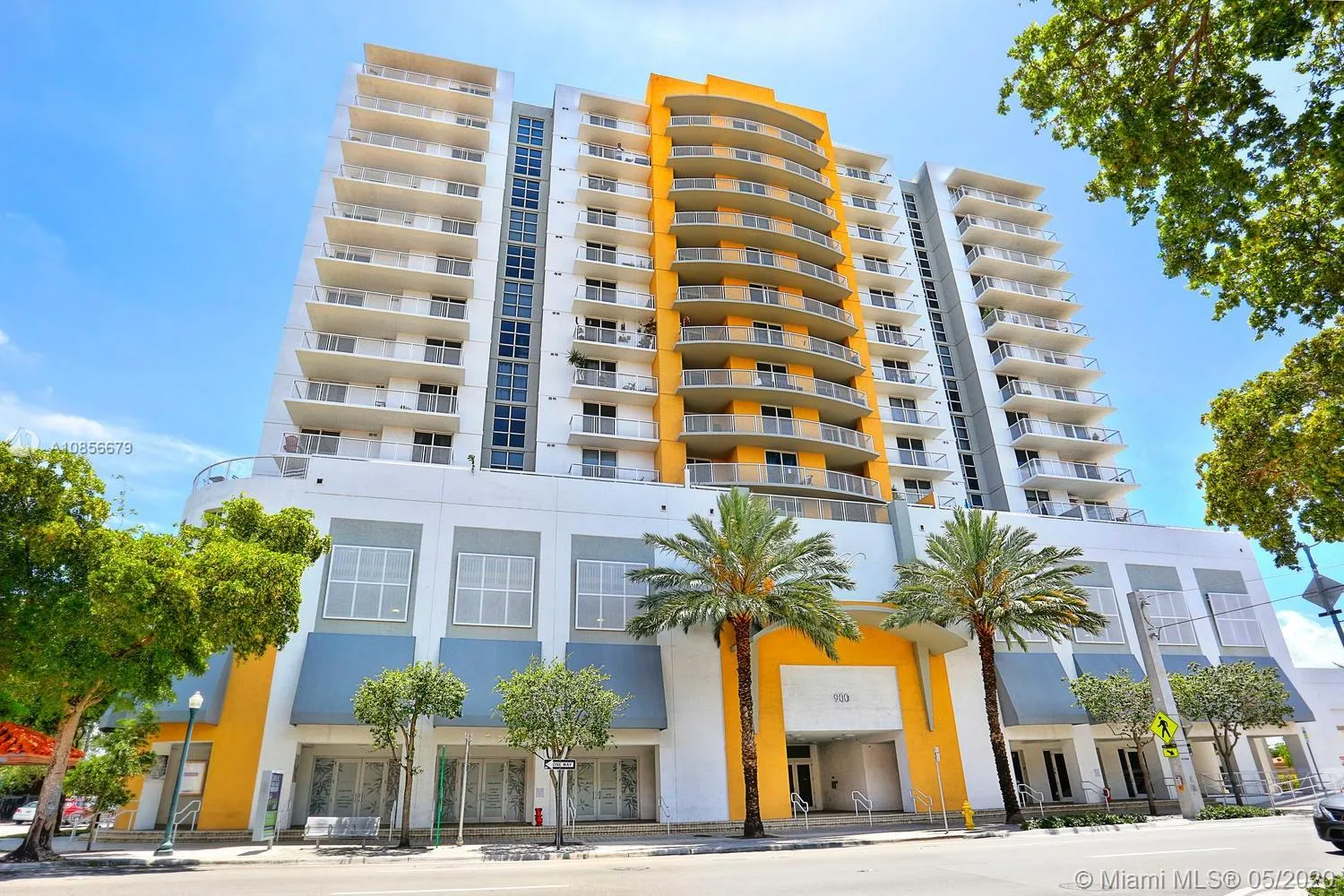 1 bedroom 1 bath for sale at 900 SW 8th St # 1110, Miami FL 33130