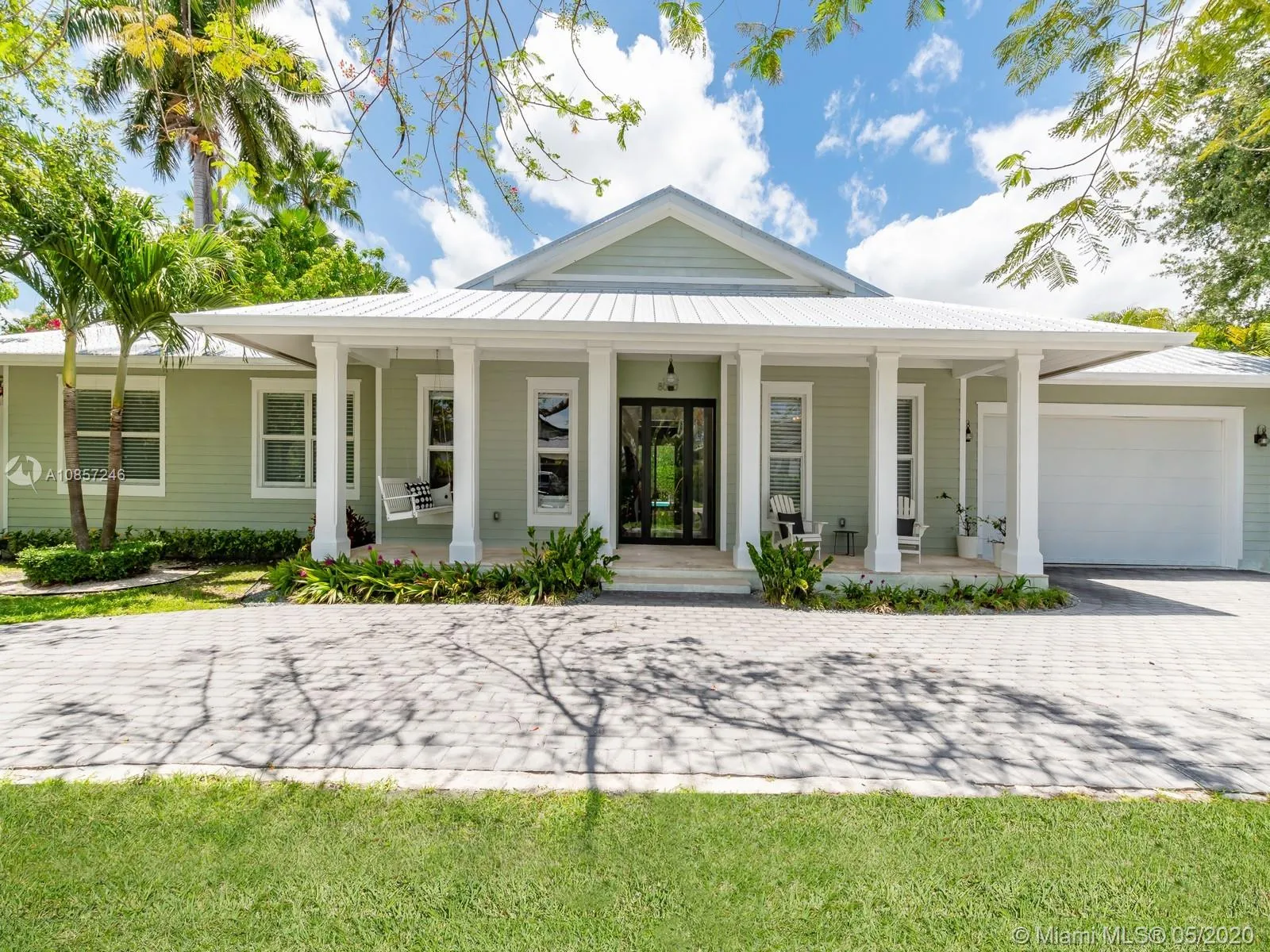 4 bedroom 3 bath for sale at 8020 SW 62nd Ave, South Miami FL 33143