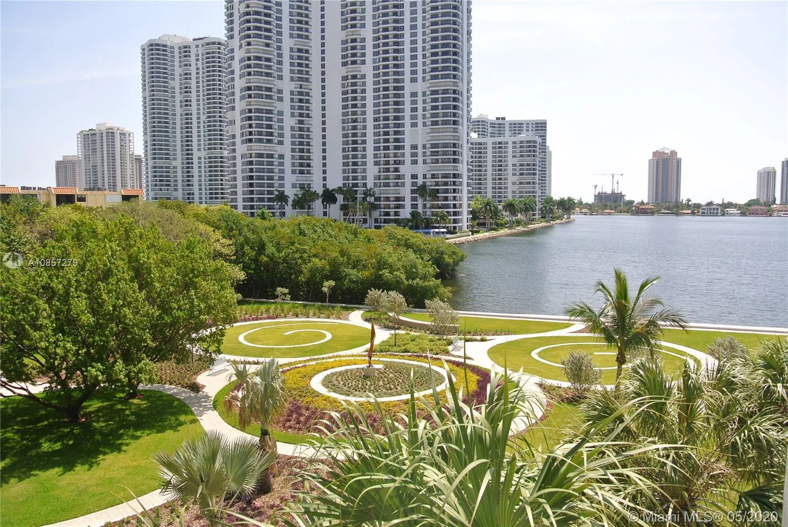 3370 Hidden Bay Dr # 402, Aventura FL 33180
