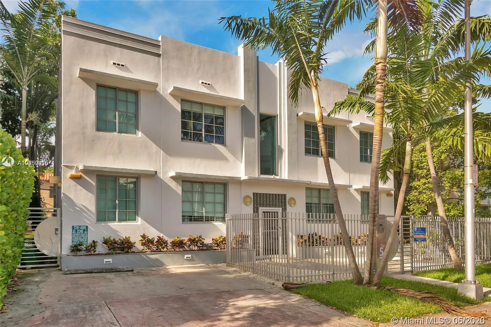 1 bedroom 1 bath for sale at 526 15th St # 7, Miami Beach FL 33139
