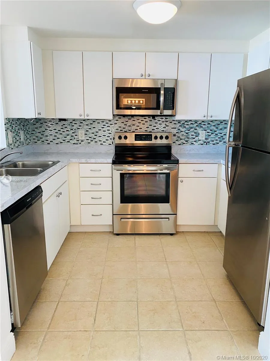 1 bedroom 1 bath for sale at 1250 S Miami Ave # 1307, Miami FL 33130