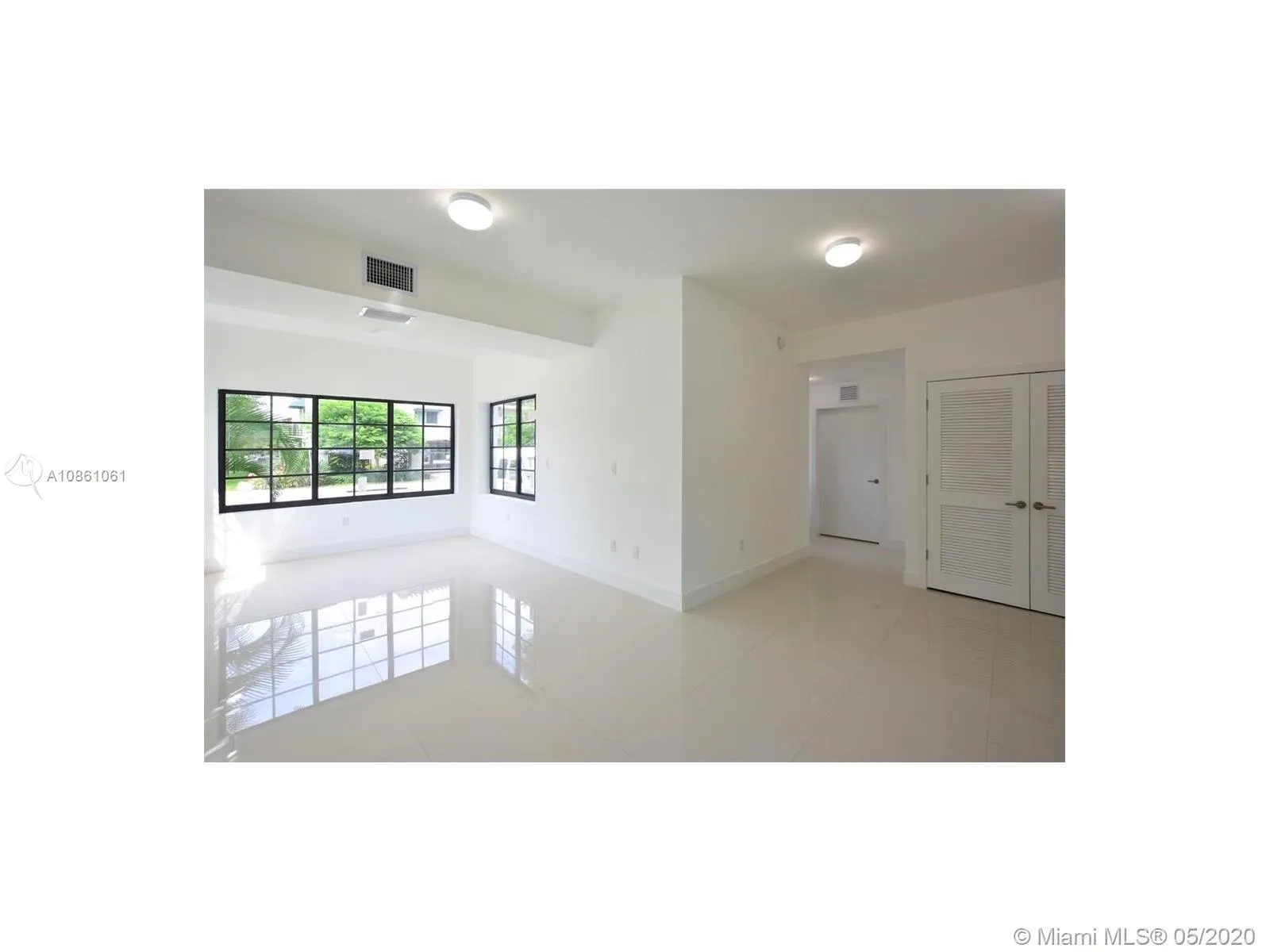 1901 S Le Jeune Rd # 1, Coral Gables FL 33134