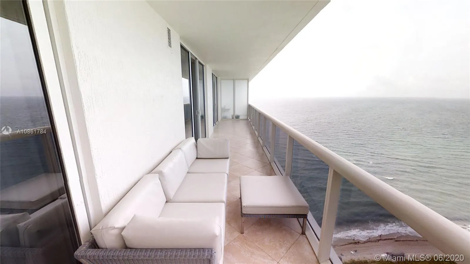 3 bedroom 3 bath for sale at 1830 S Ocean Dr # 2703, Hallandale Beach FL 33009