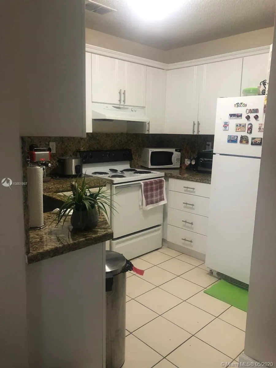 15350 SW 76th Ter # 206, Miami FL 33193