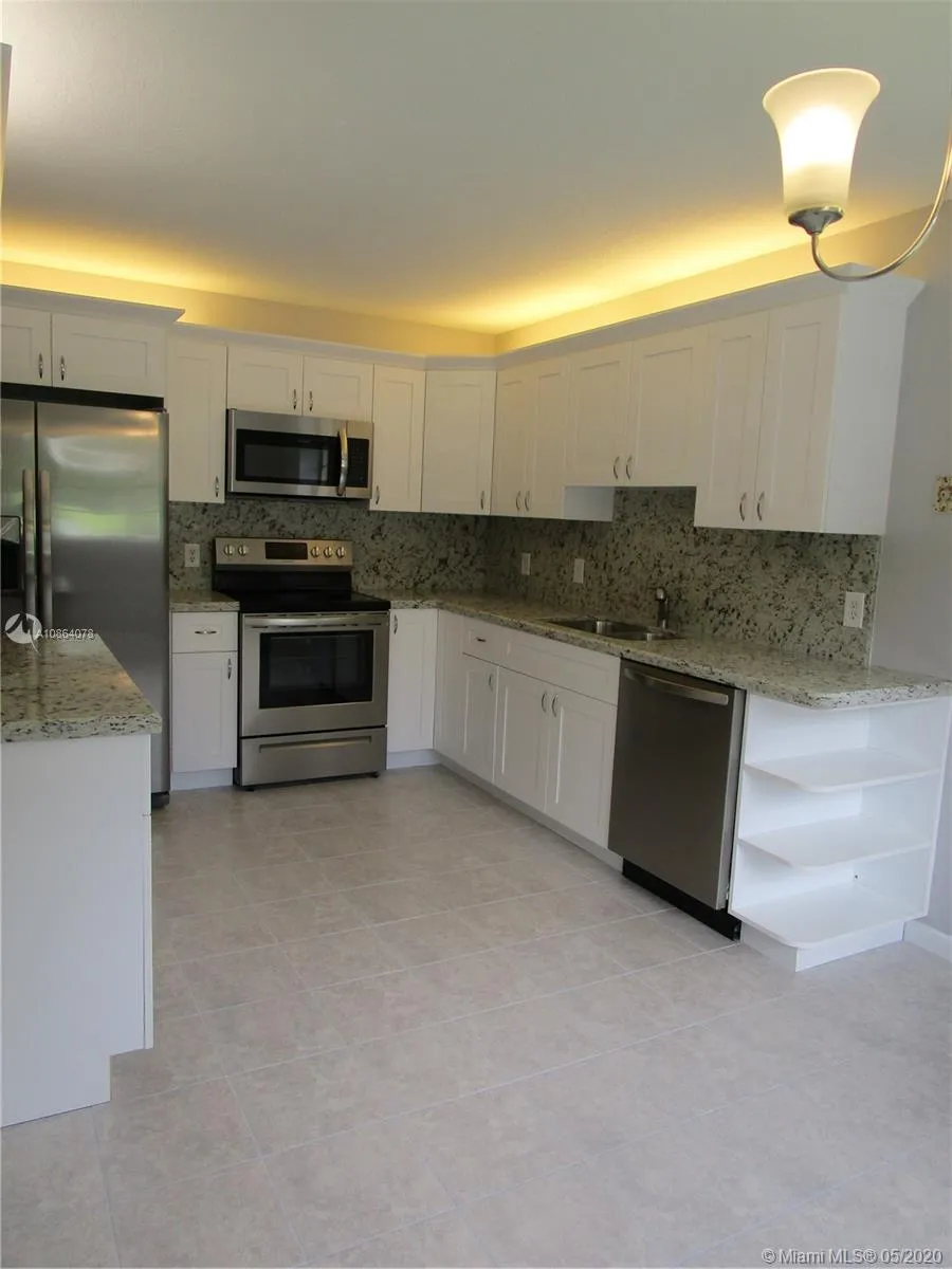 2 bedroom 2 bath for sale at 700 SW 128th Ave # 115C, Pembroke Pines FL 33027