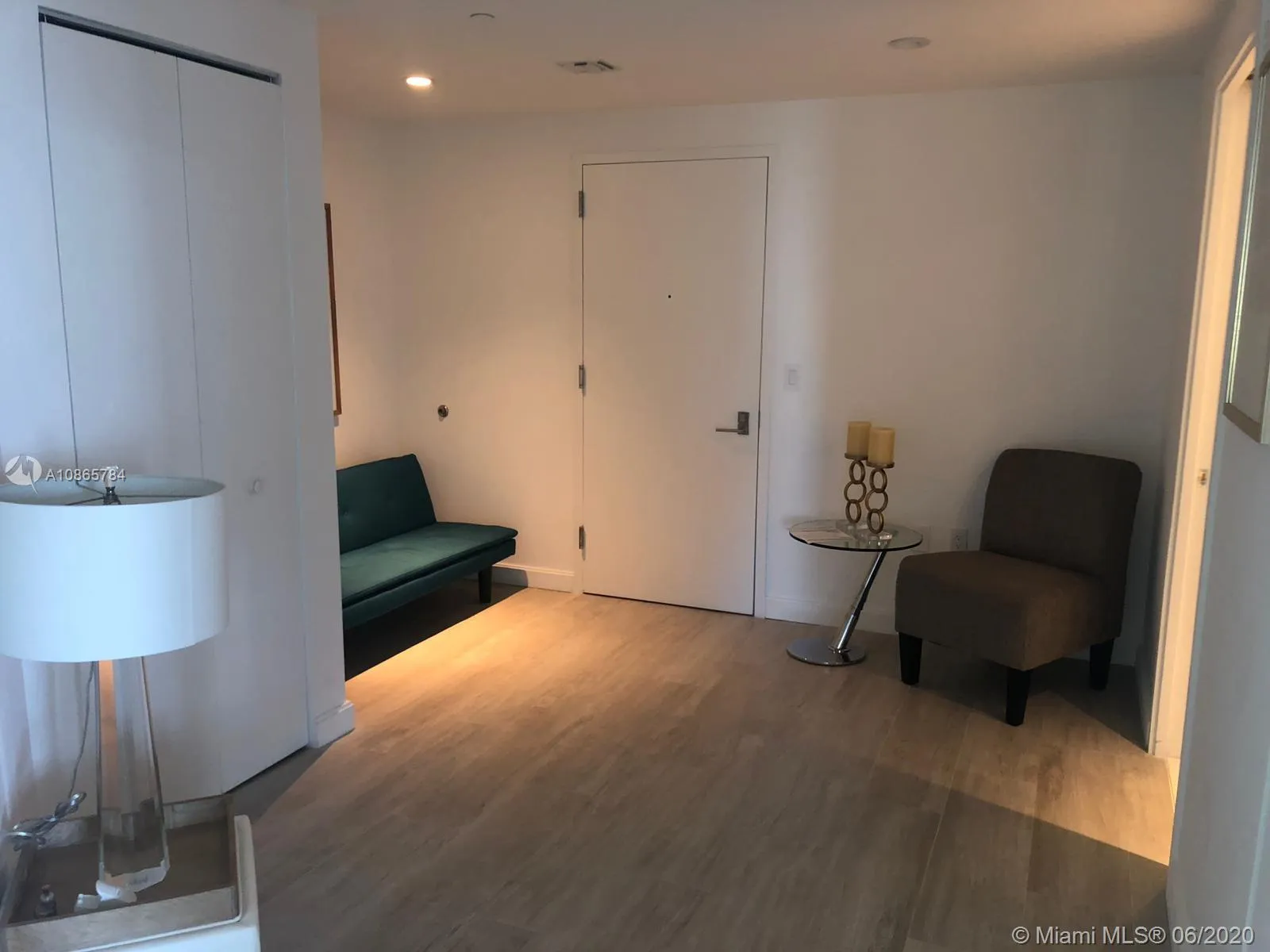 2 bedroom 2 bath for sale at 55 SW 9th St # 3503, Miami FL 33130