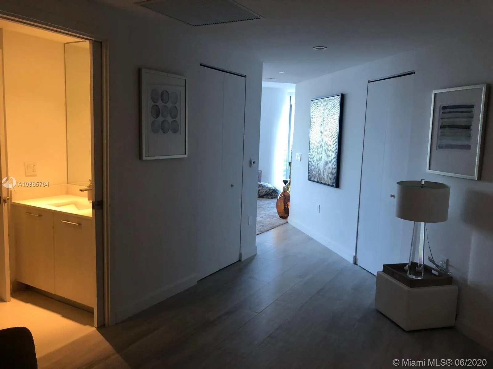 55 SW 9th St # 3503, Miami FL 33130