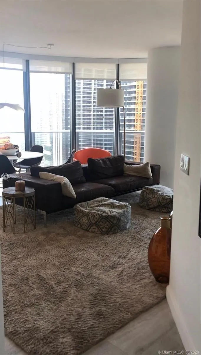 55 SW 9th St # 3503, Miami FL 33130