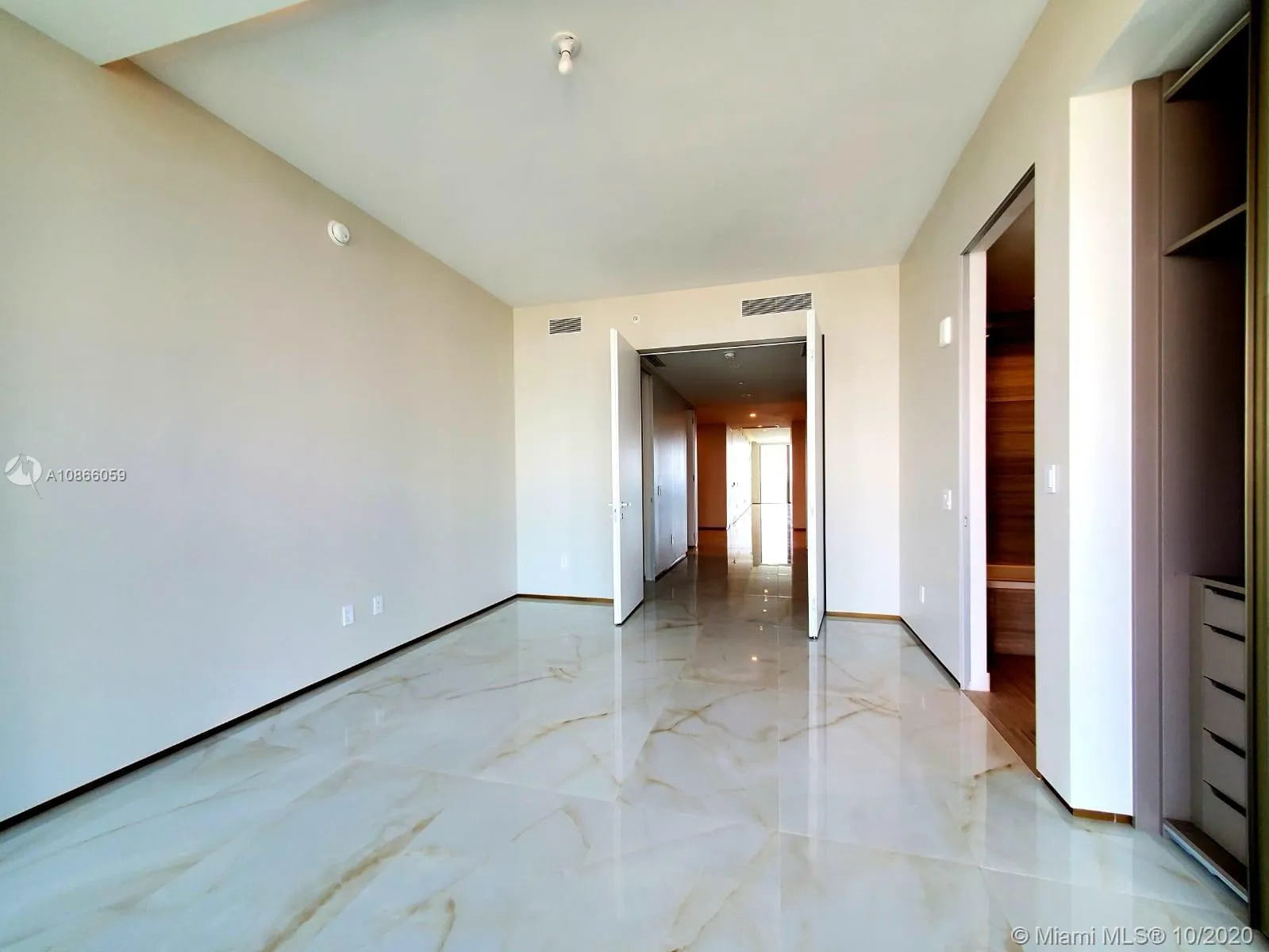 18975 Collins Ave # 3202, Sunny Isles Beach FL 33160